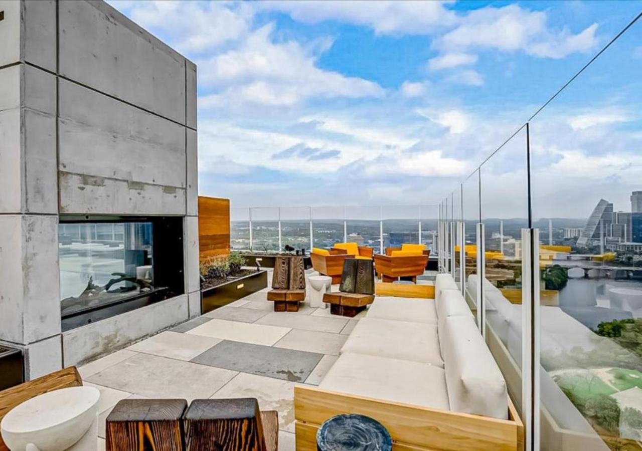 Modern Spacious Downtown Condos - Pool - Kitchen Austin Exterior photo